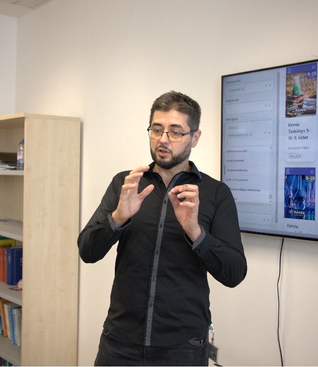 Dr. Holczbauer Tamás