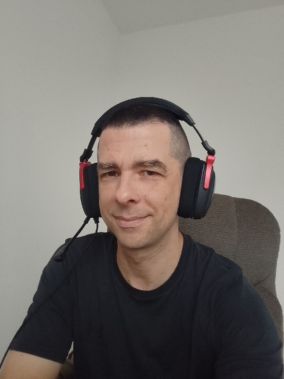 Komáromi Attila