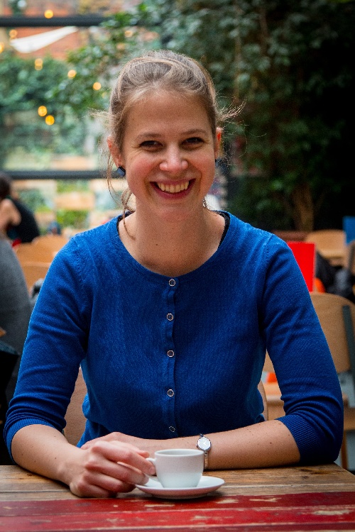 Déri Eszter